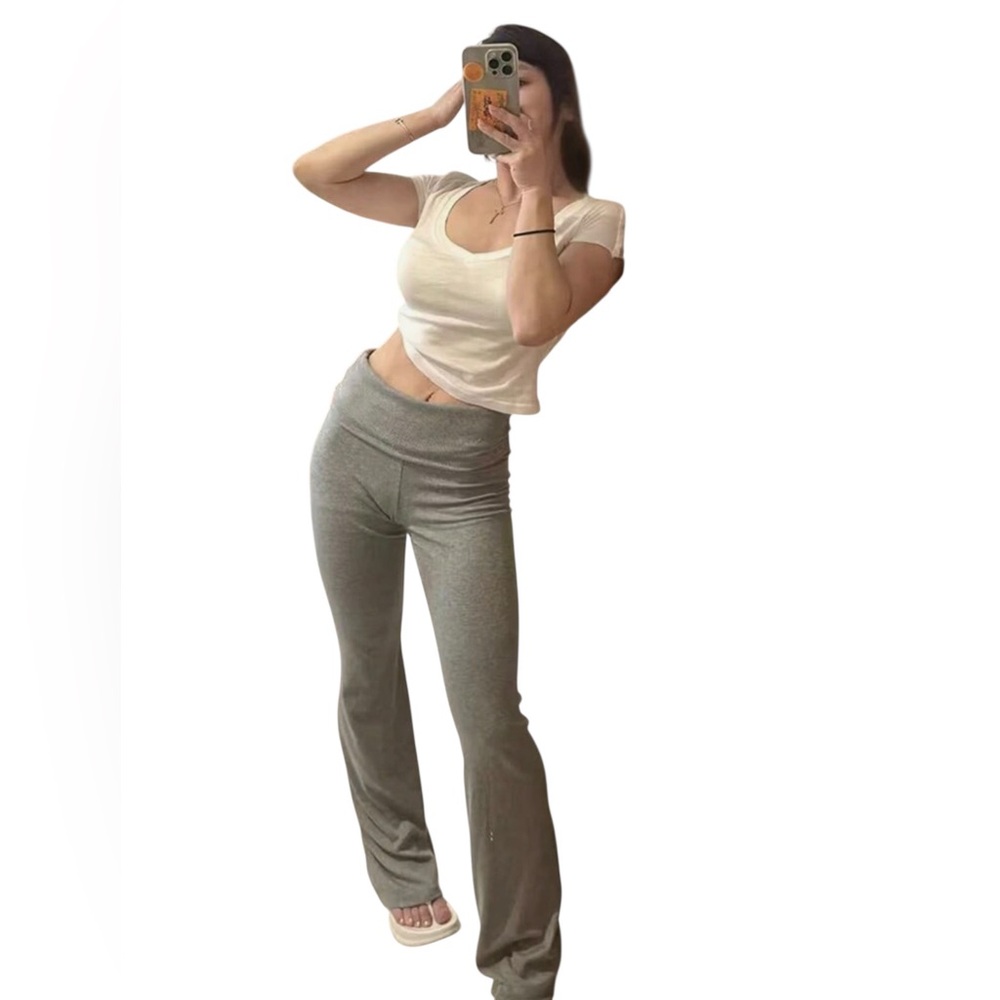Women’s juniors SHEIN light gray ribbed flared leggings size S NWOT